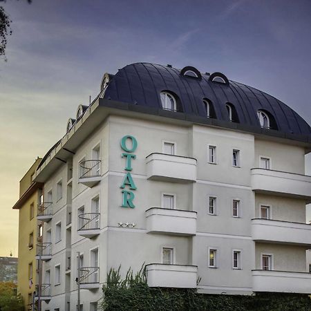 Hotel Otar Praha Bagian luar foto