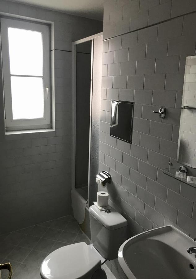 Hotel Otar Praha Bagian luar foto